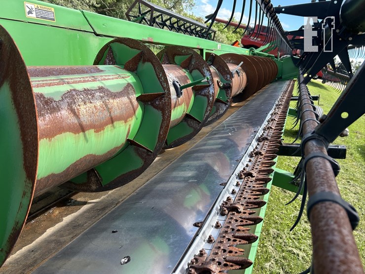 2009-john-deere-635f-image-11