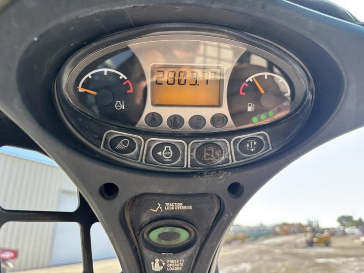 2019-bobcat-t770-image-34