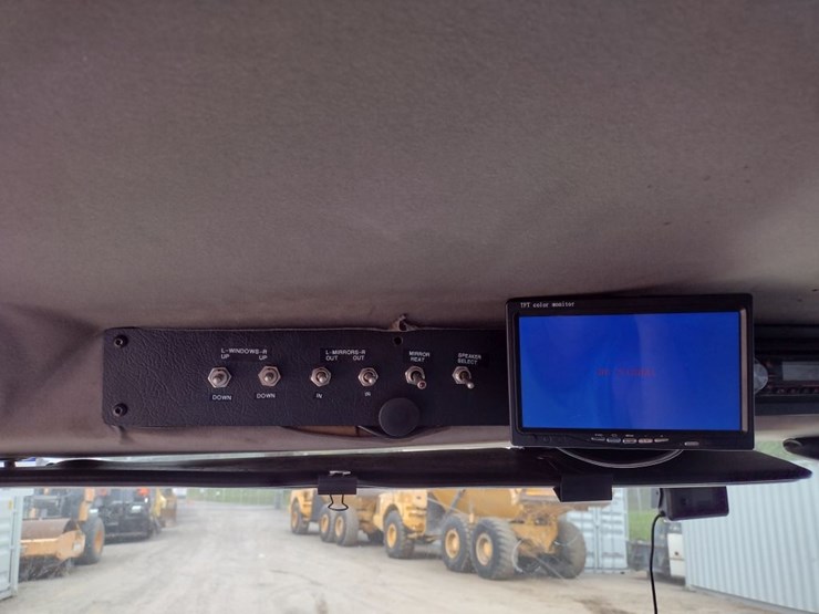 freightliner-fl70-image-14