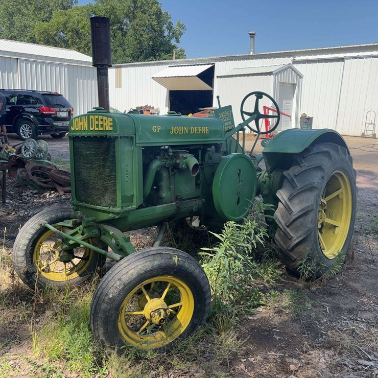 JOHN DEERE GP