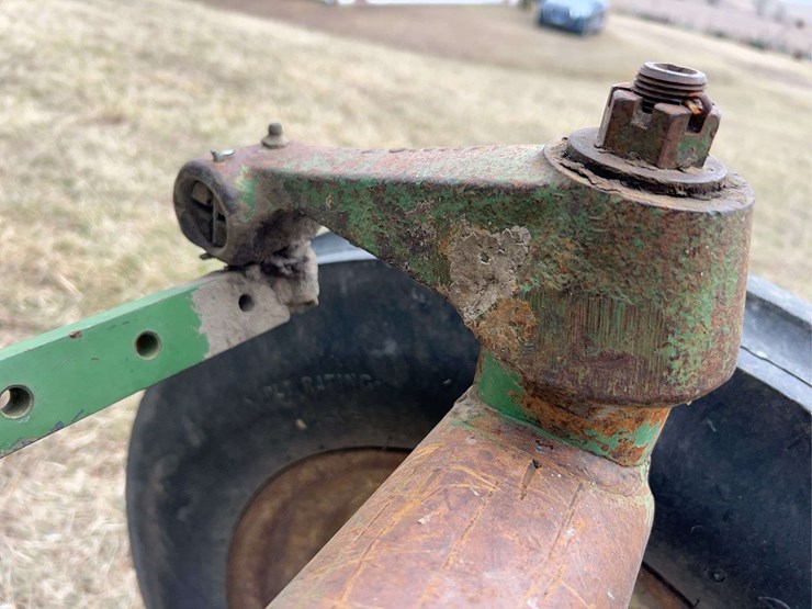 john-deere-720-image-19