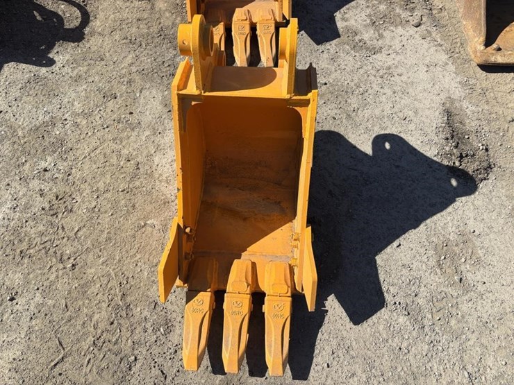 caterpillar-303-image-5