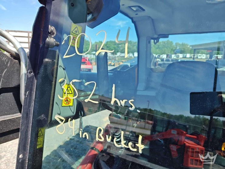 2024-jcb-270t-image-13
