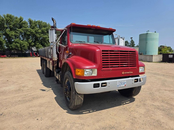 1990-international-dt466-image-8