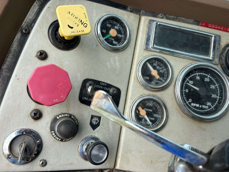 1994-cummins-m11-image-29