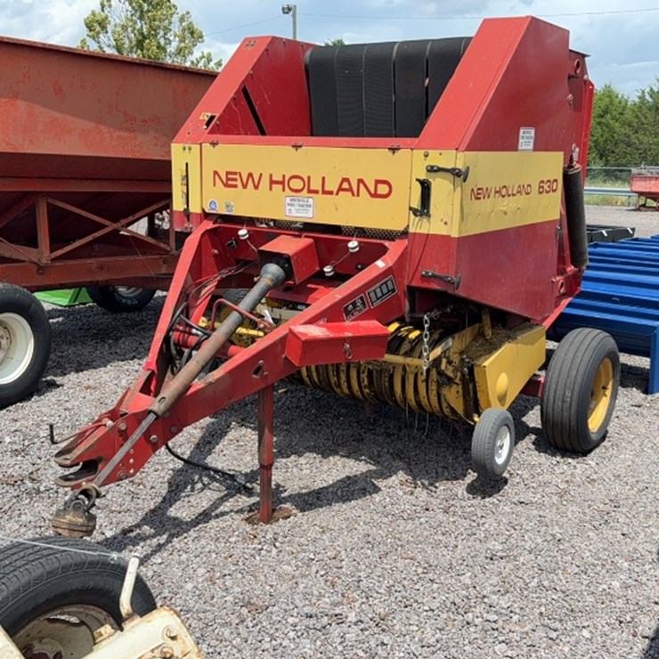 NEW HOLLAND 630