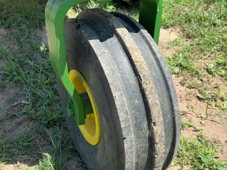 john-deere-530-image-10