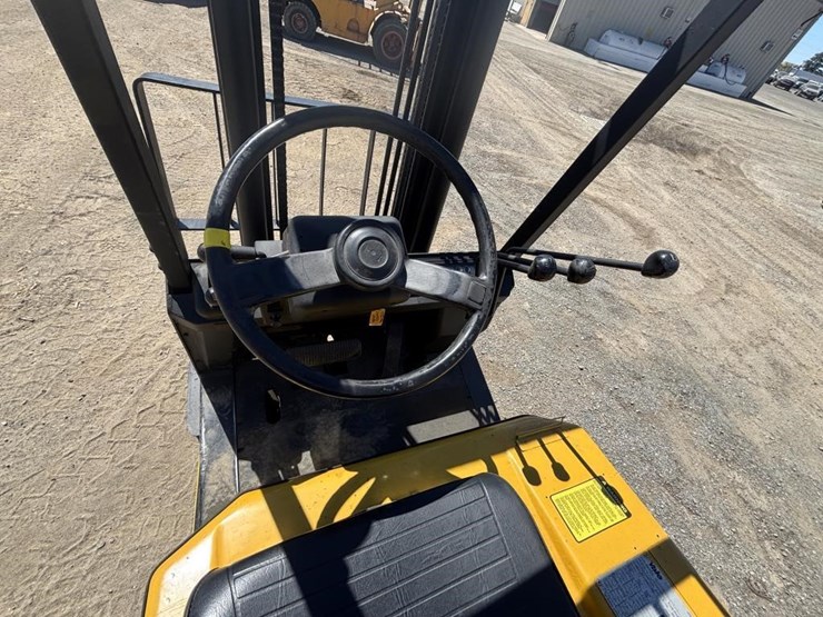 yale-glp50-forklift-image-17