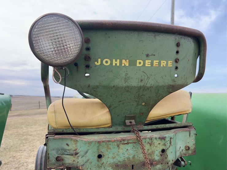 john-deere-720-image-50