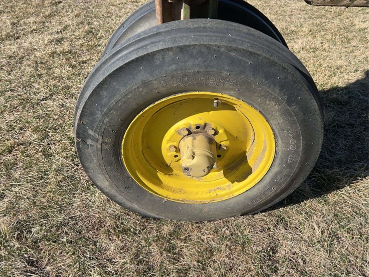 john-deere-720-image-15
