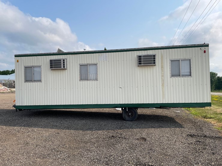 #4483-•-26'-single-axle-job-trailer-image-6