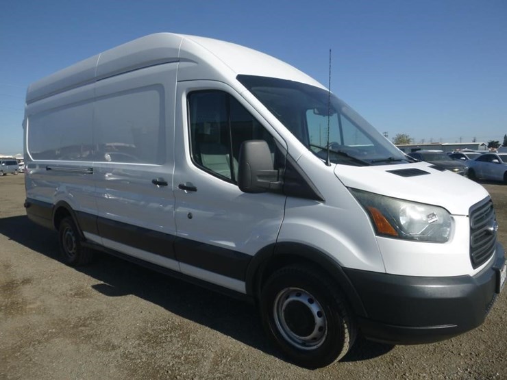 2017-ford-transit-image-2