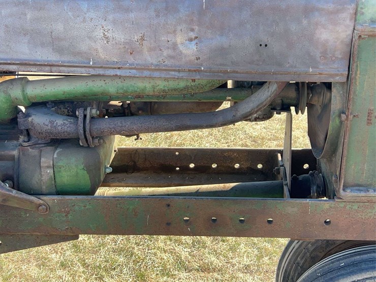 john-deere-model-b-image-18