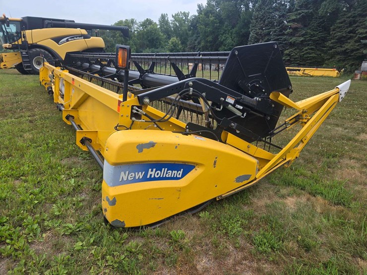 new-holland-74c-image-13