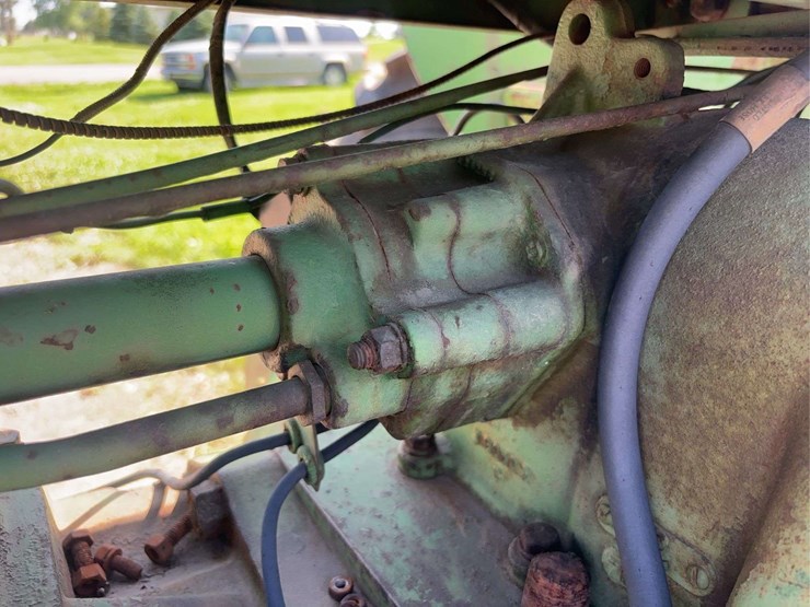 john-deere-720-image-57