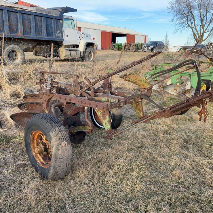 John Deere Pull Type Three Bottom Plow