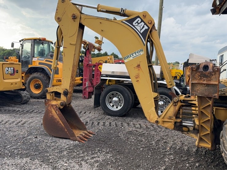 caterpillar-416c-image-9