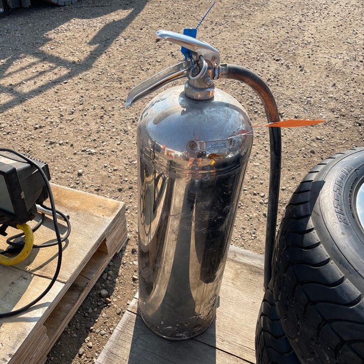#4513 • General Metal Fire Extinguisher