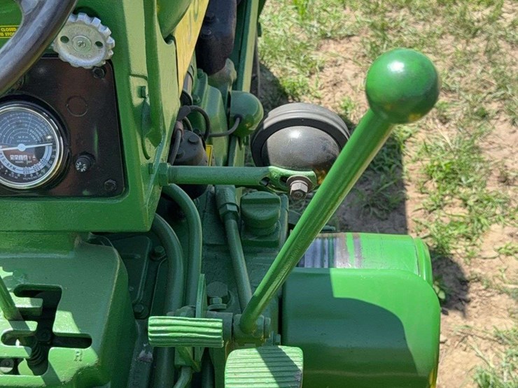 john-deere-530-image-44