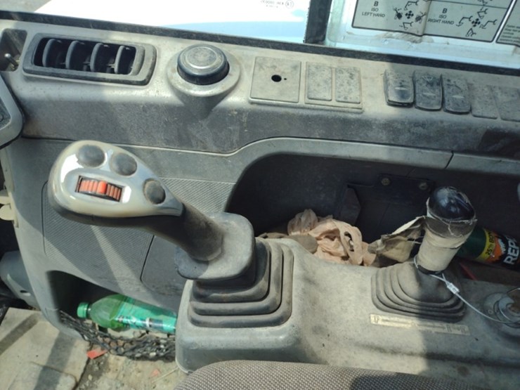 bobcat-e63-image-8