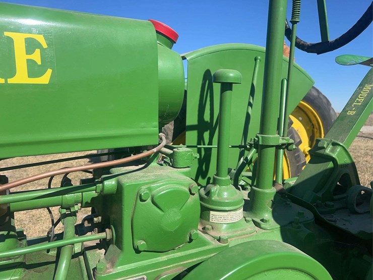 john-deere-model-b-image-60