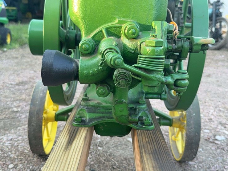 john-deere-112-image-16