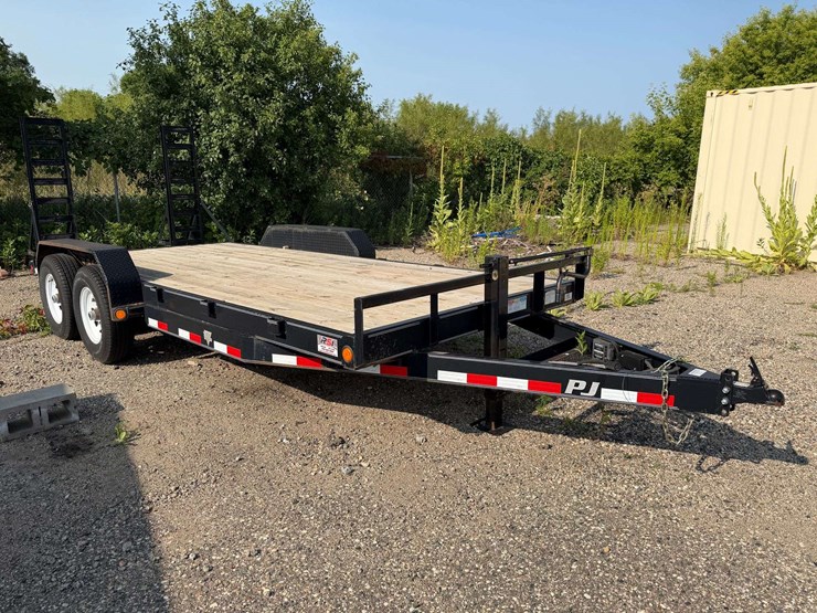 2016-pj-tandem-axle-trailer,-83”-wide,-16’+2’-beavertail,-st235/80r16-tires,-8-bolt-hubs,-5’x16”-ram-image-29