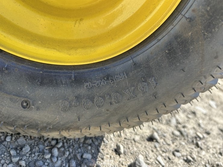 2001-john-deere-lt133-image-22
