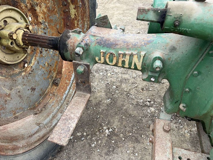 john-deere-model-b-image-38