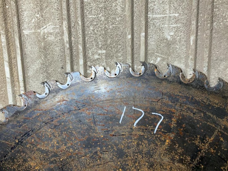 #177-•-56”-circular-saw-blade-image-3
