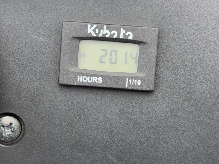 kubota-zd326-image-13