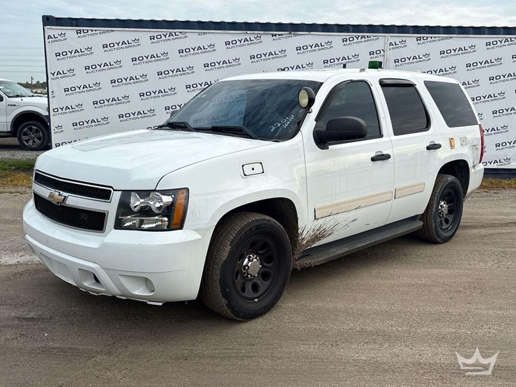 2011-chevrolet-tahoe-image-1