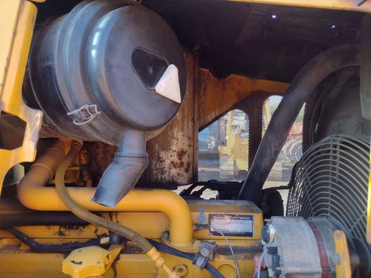 deere-700h-lt-image-33