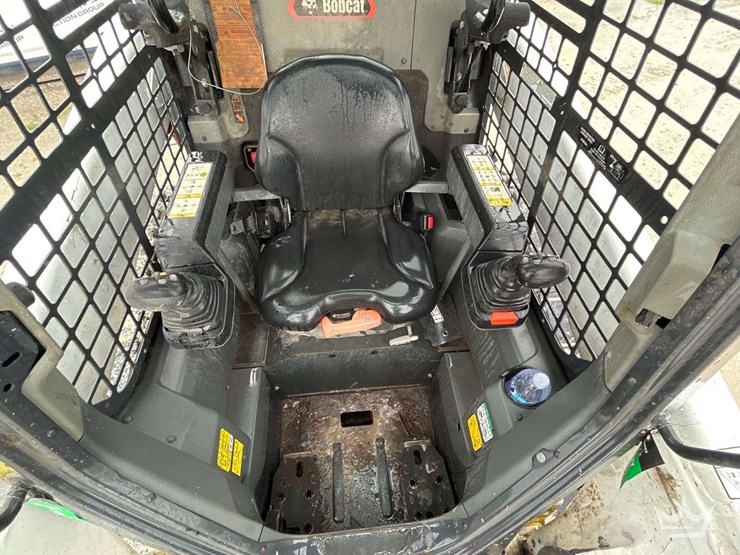 2022-bobcat-t62-image-10