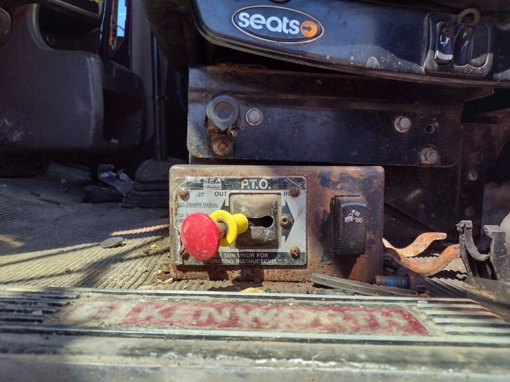 kenworth-t800-image-19