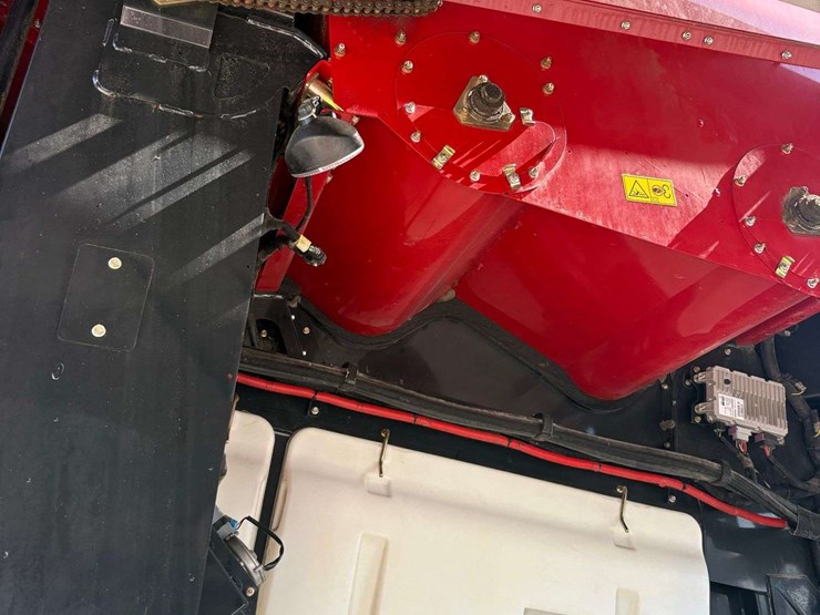 2020-case-ih-8250-image-21