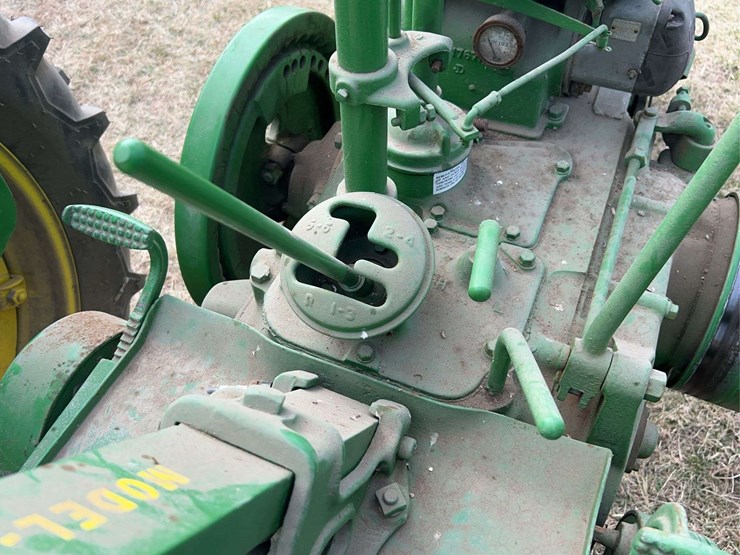 john-deere-model-b-image-42