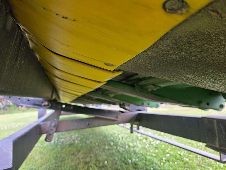 2013-john-deere-630f-image-33