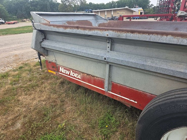 2001-agco-3739-image-17