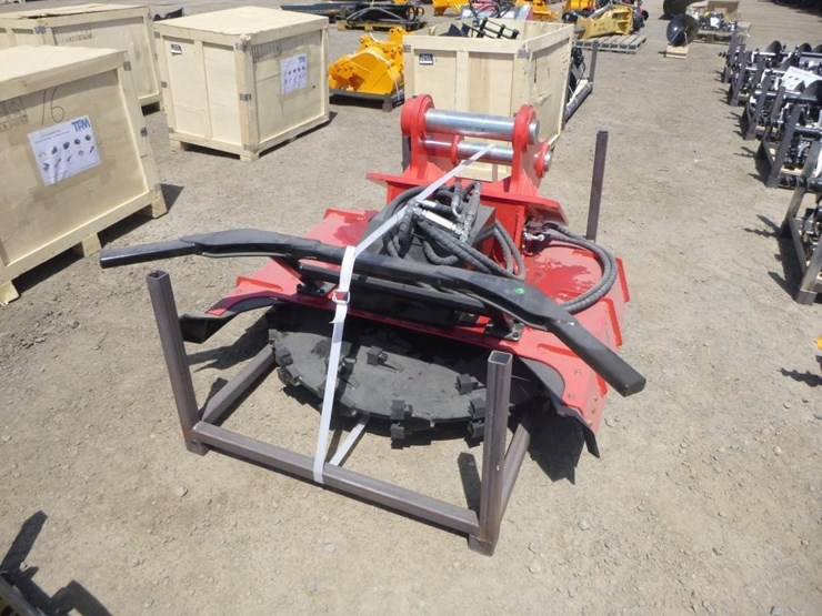 caterpillar-320-image-1