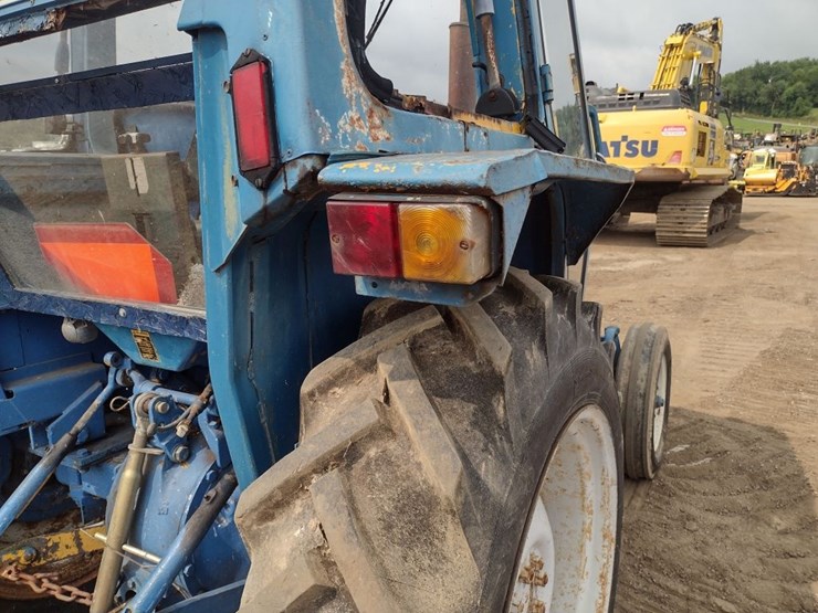 ford-3000-image-23