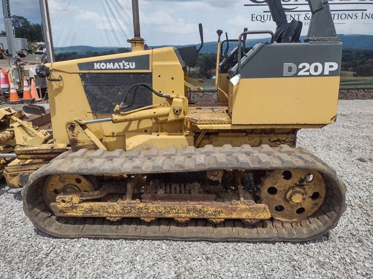 komatsu-d20p-image-13