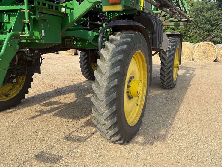 2014-john-deere-r4038-image-33