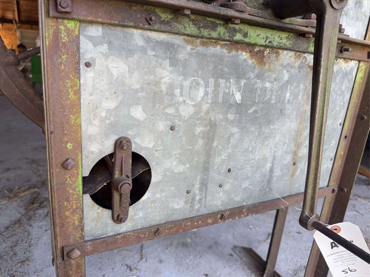 john-deere-one-hole-corn-sheller-image-3