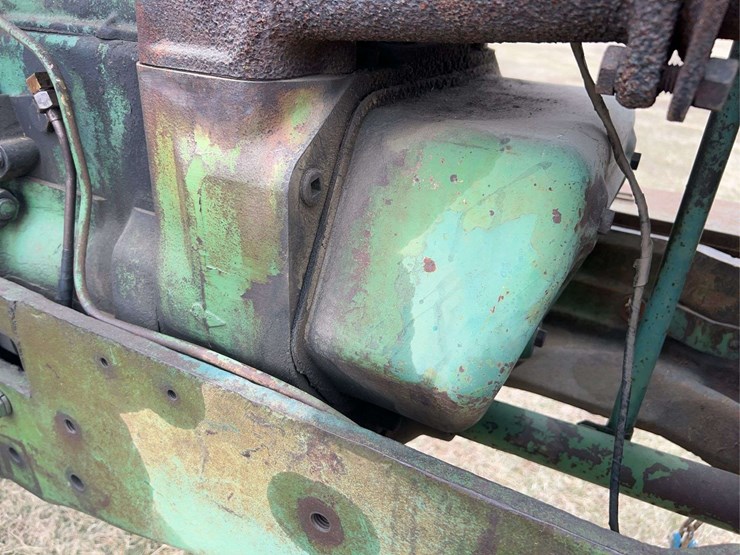 john-deere-70-image-22