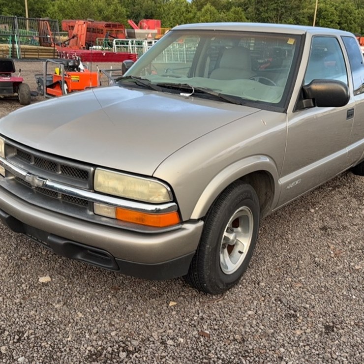 2003 CHEVROLET S10