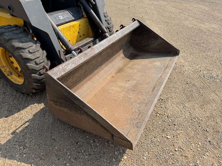 2001-new-holland-ls170-image-8