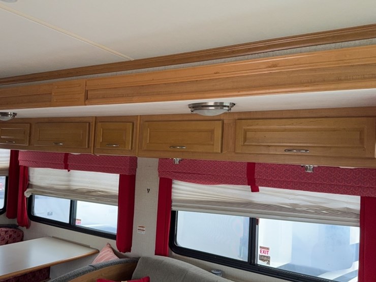 #3002-•-2007-fleetwood-southwind-32'-motor-home-image-30