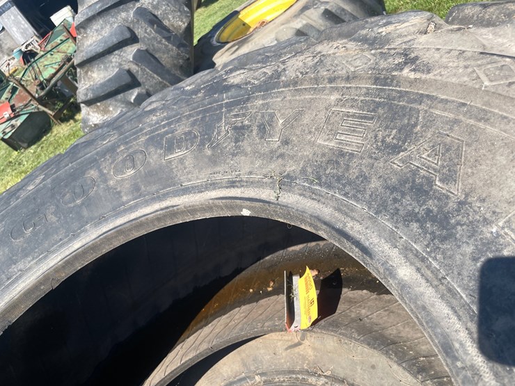 #4690-•-(2)-goodyear-tires-image-7