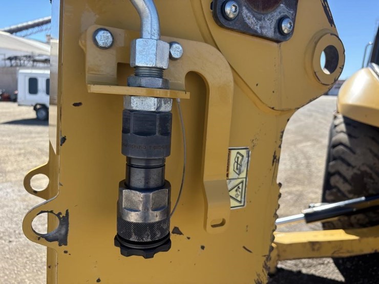 2012-caterpillar-420f-image-20